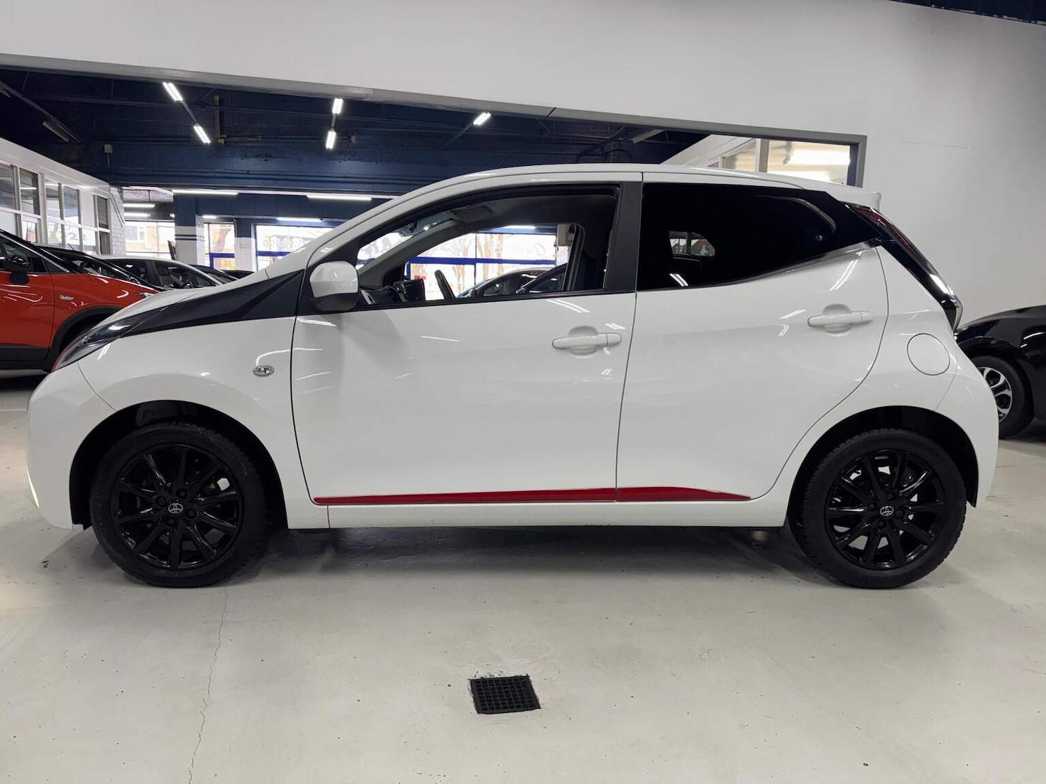 Used Toyota AYGO 2018 for sale - 77154370: Photo 11
