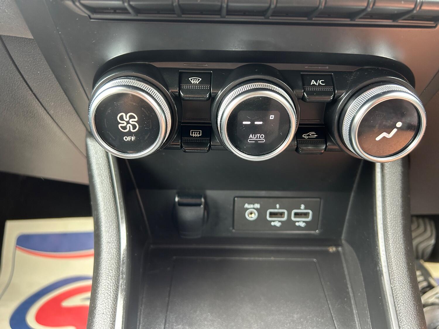 Used Renault Captur 2020 for sale - 76525707: Photo 28