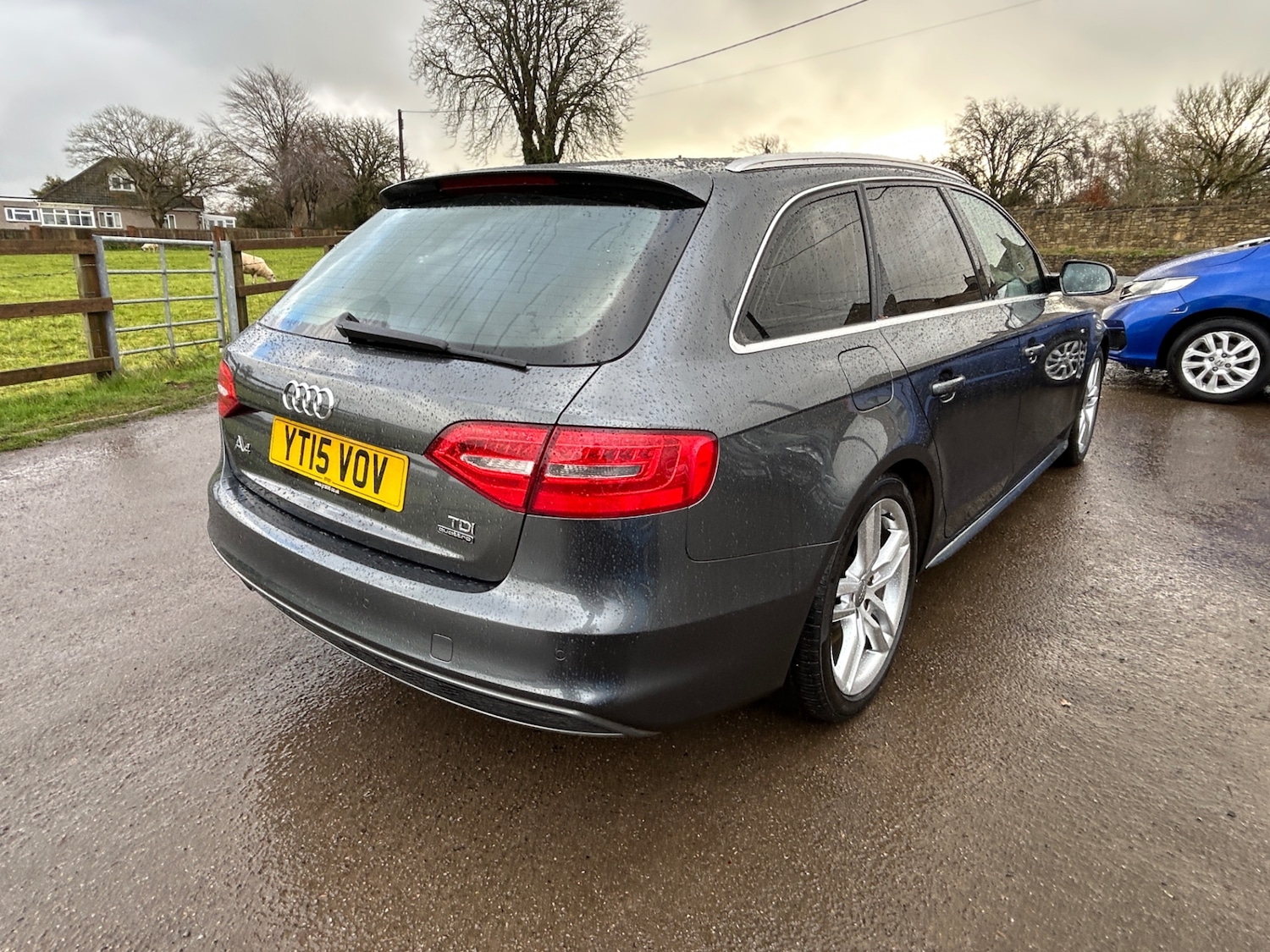 Used Audi A4 2015 for sale - 76777456: Photo 4