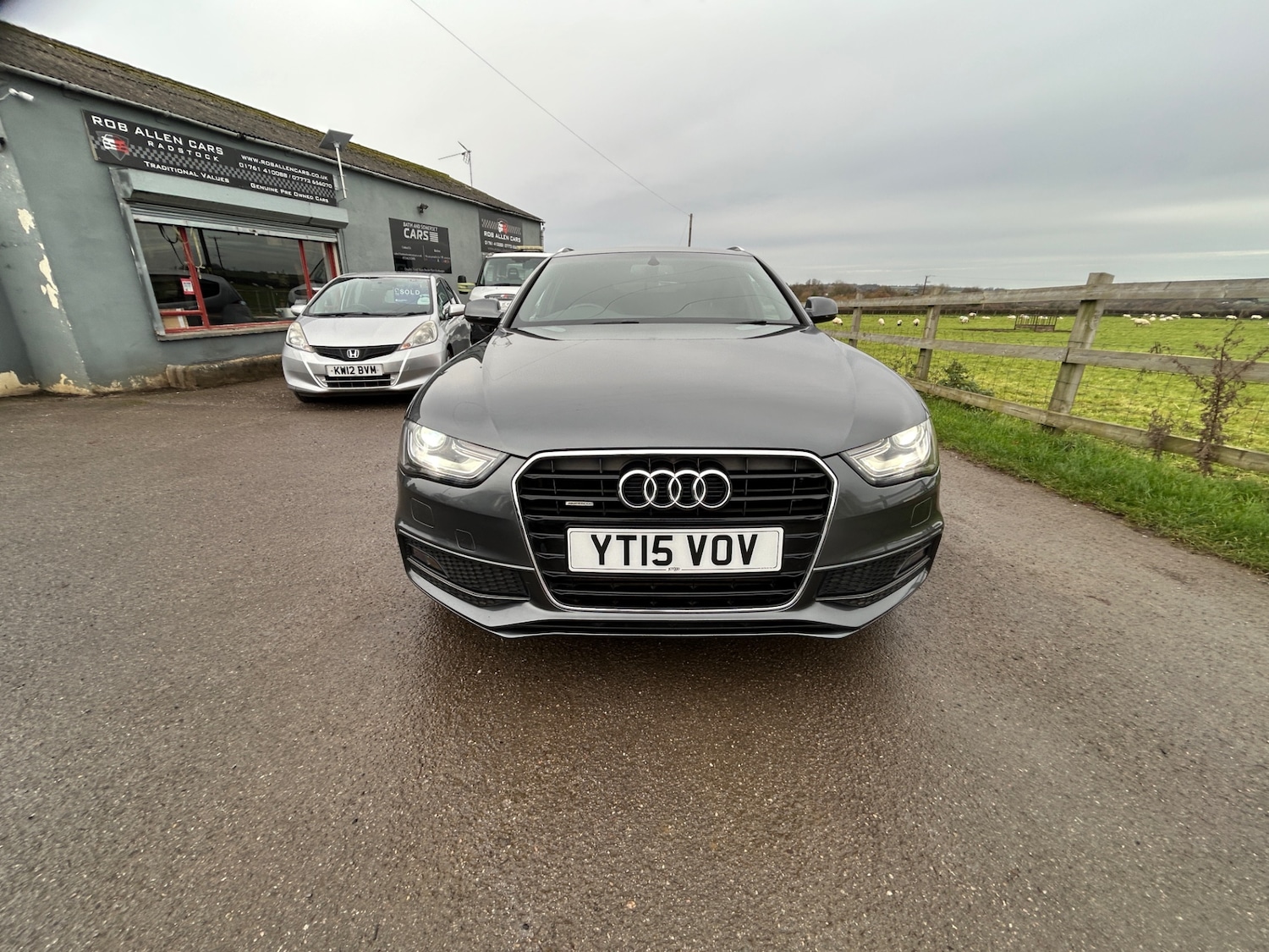 Used Audi A4 2015 for sale - 76777456: Photo 8