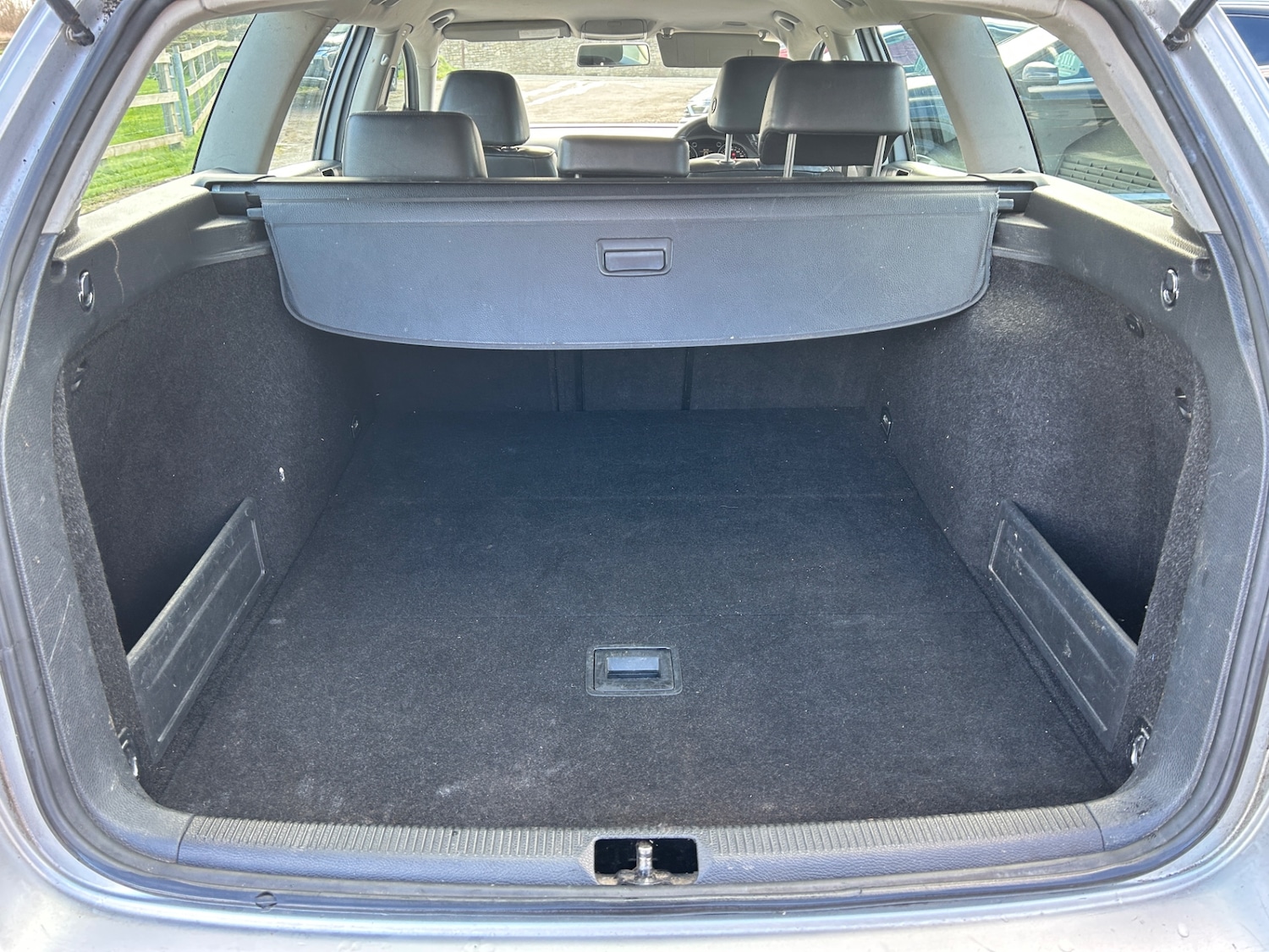 Used Volkswagen Passat 2009 for sale - 77567666: Photo 15