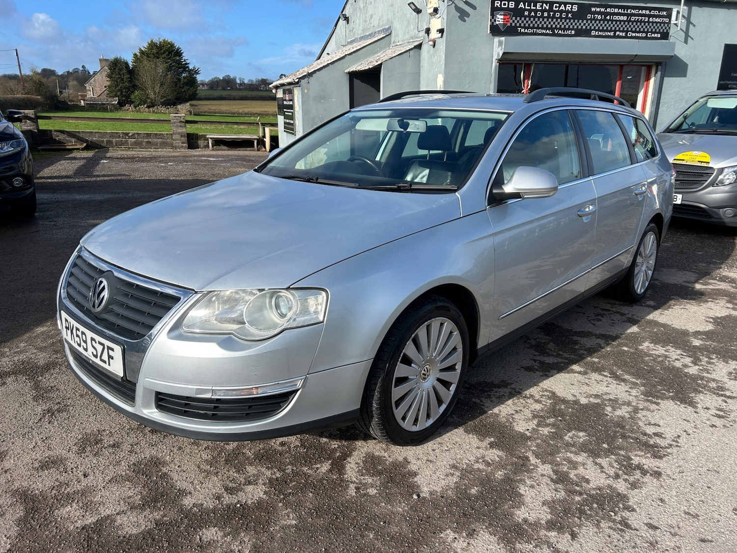 Used Volkswagen Passat 2009 for sale - 77567666: Photo 2