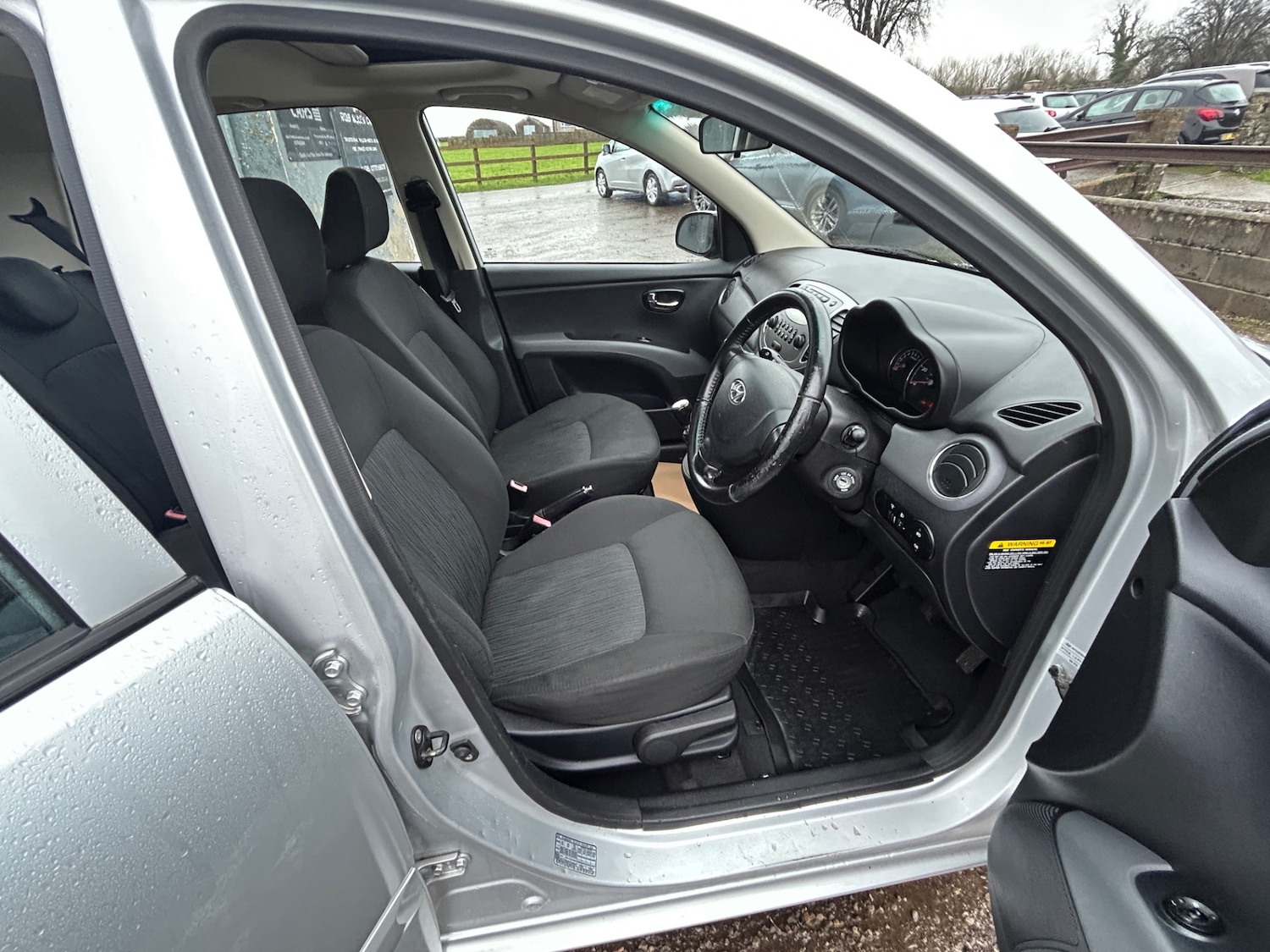 Used Hyundai i10 2012 for sale - 77104723: Photo 10