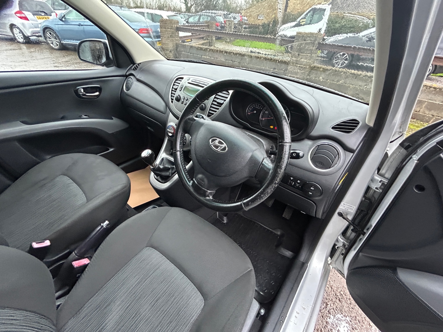 Used Hyundai i10 2012 for sale - 77104723: Photo 11