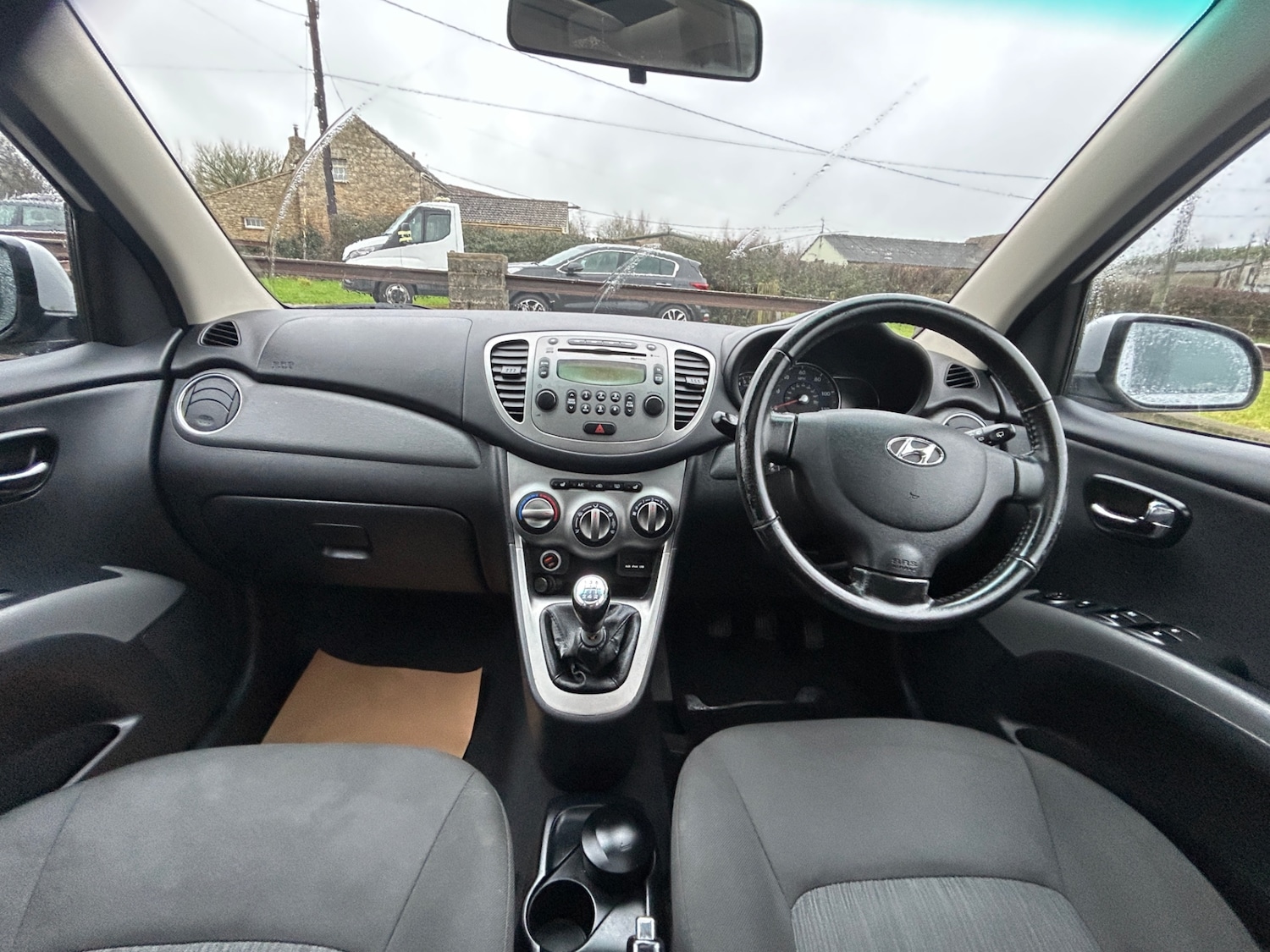 Used Hyundai i10 2012 for sale - 77104723: Photo 17