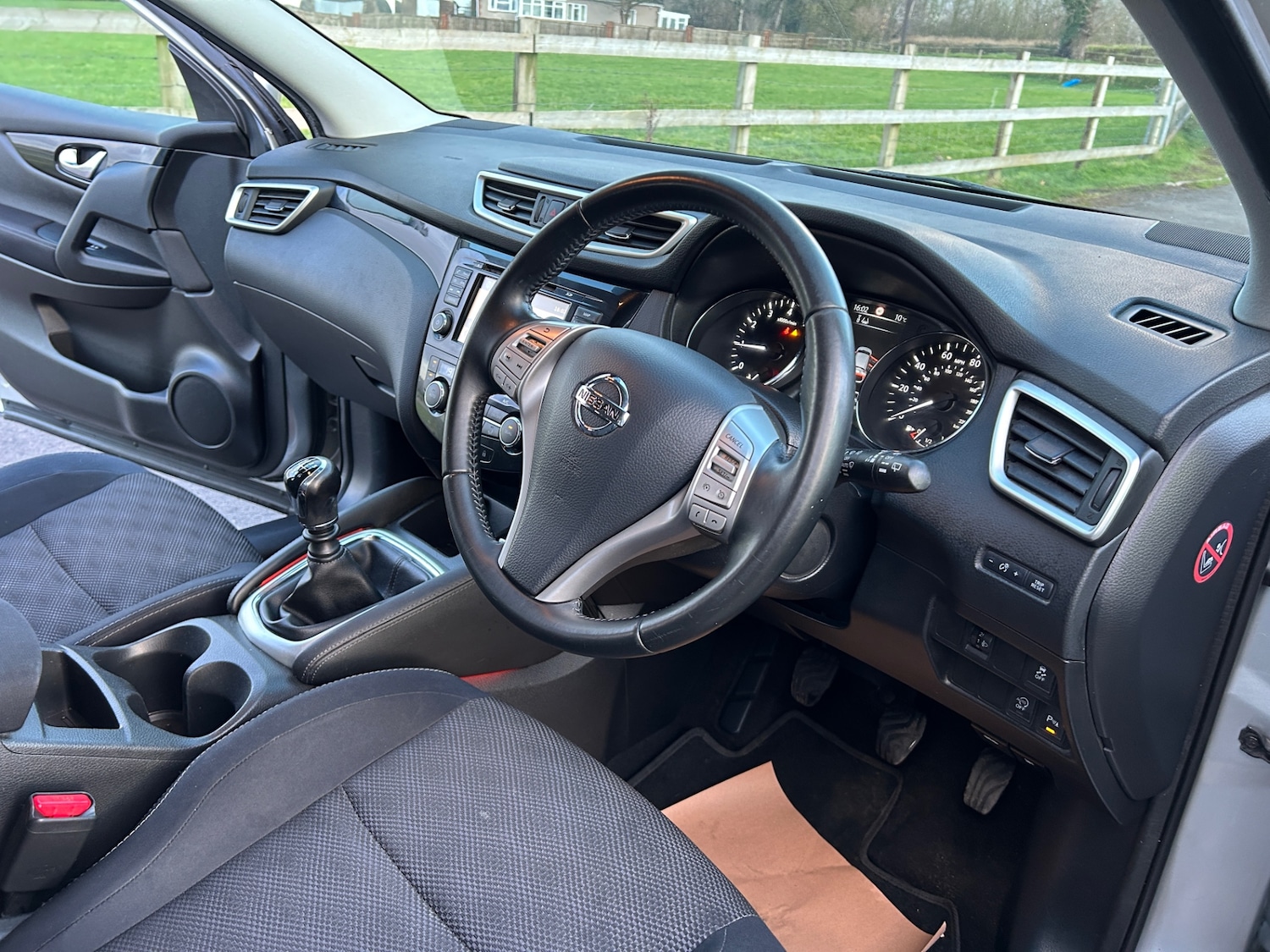 Used Nissan Qashqai 2014 for sale - 77169435: Photo 15