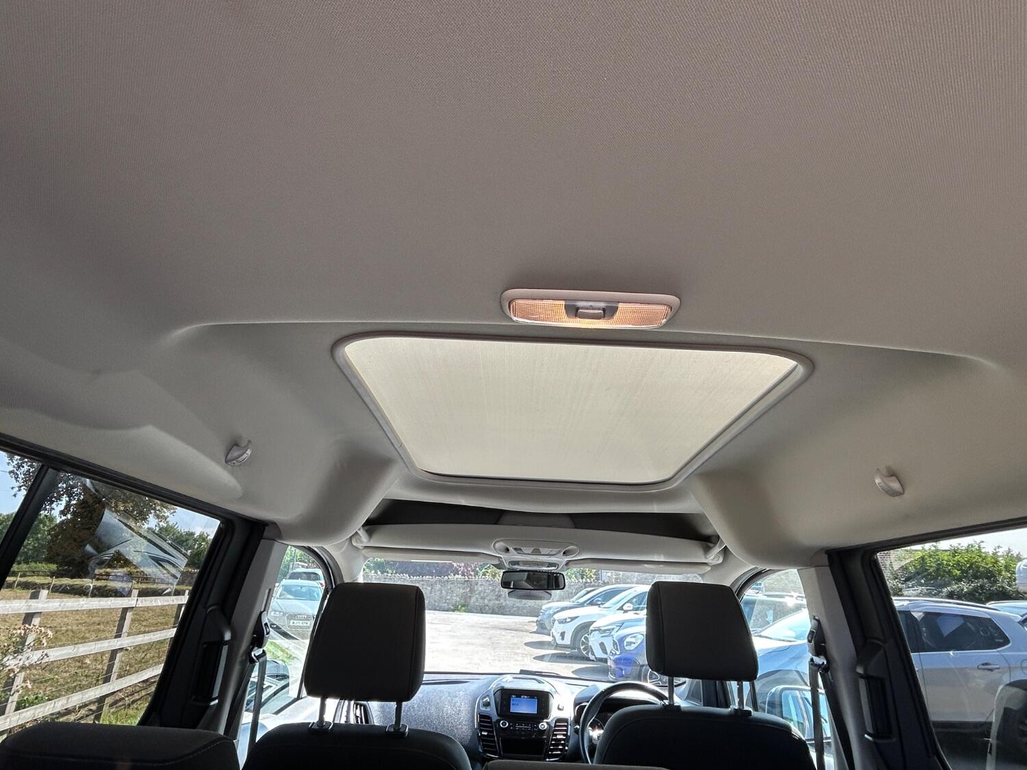 Used Ford Grand Tourneo Connect 2019 for sale - 76536847: Photo 11