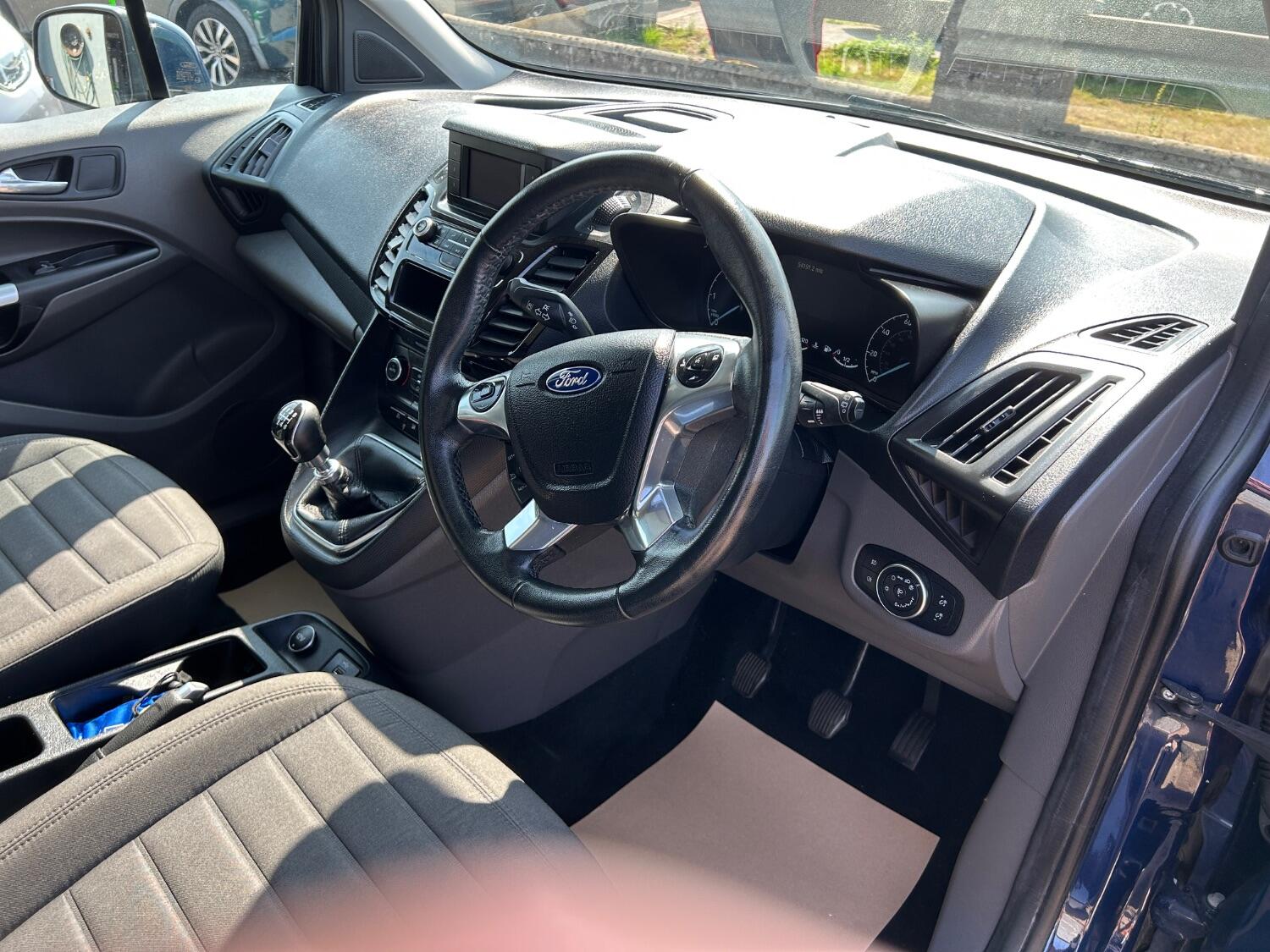 Used Ford Grand Tourneo Connect 2019 for sale - 76536847: Photo 23