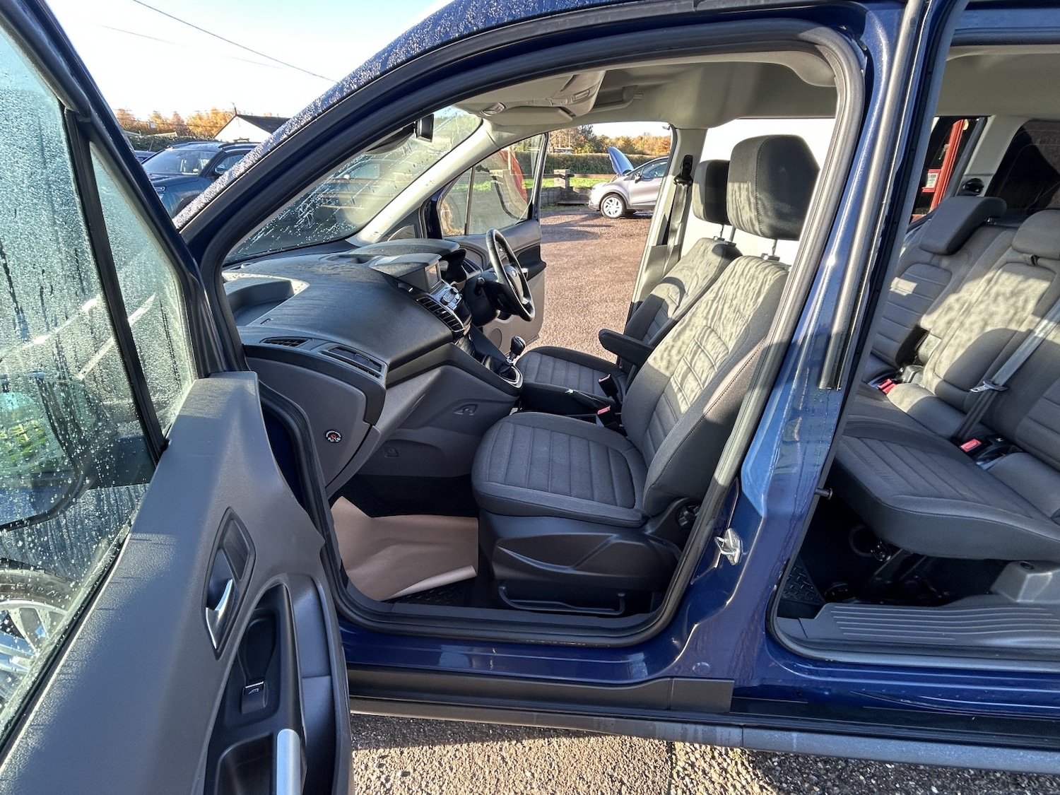 Used Ford Grand Tourneo Connect 2019 for sale - 76536847: Photo 29