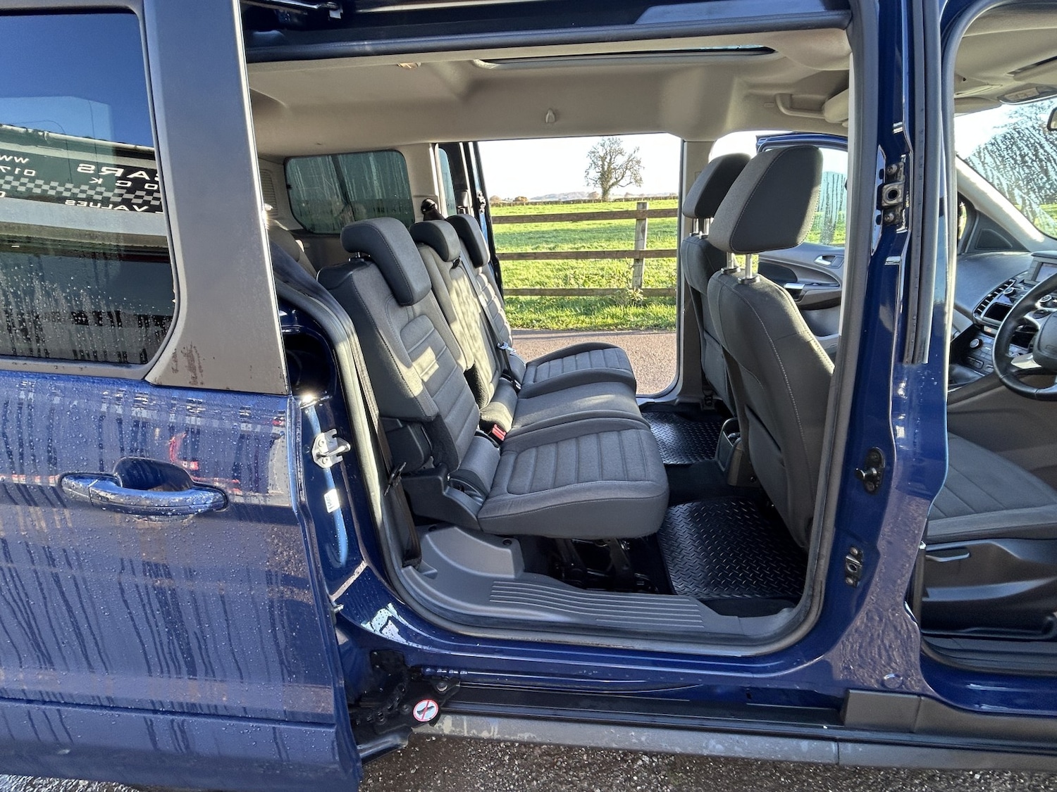 Used Ford Grand Tourneo Connect 2019 for sale - 76536847: Photo 32