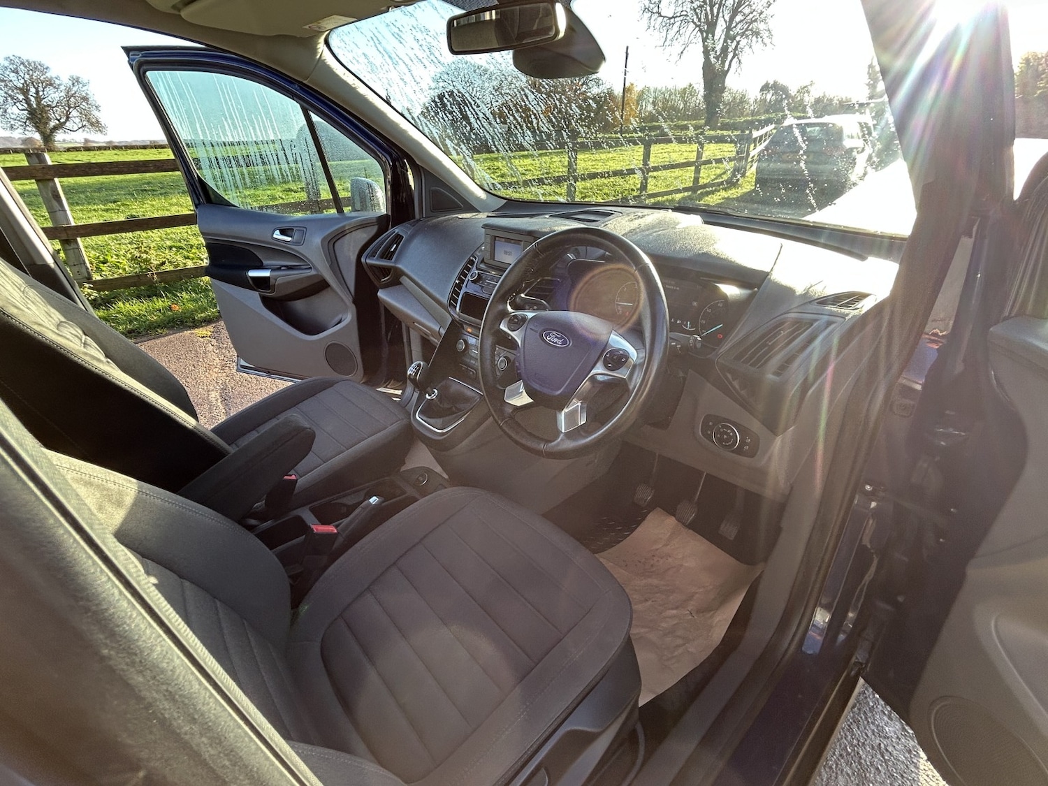 Used Ford Grand Tourneo Connect 2019 for sale - 76536847: Photo 34