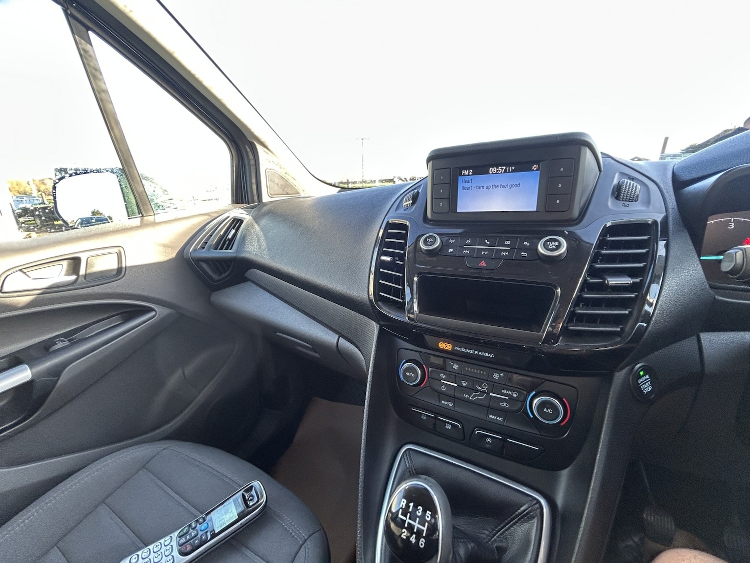 Used Ford Grand Tourneo Connect 2019 for sale - 76536847: Photo 42