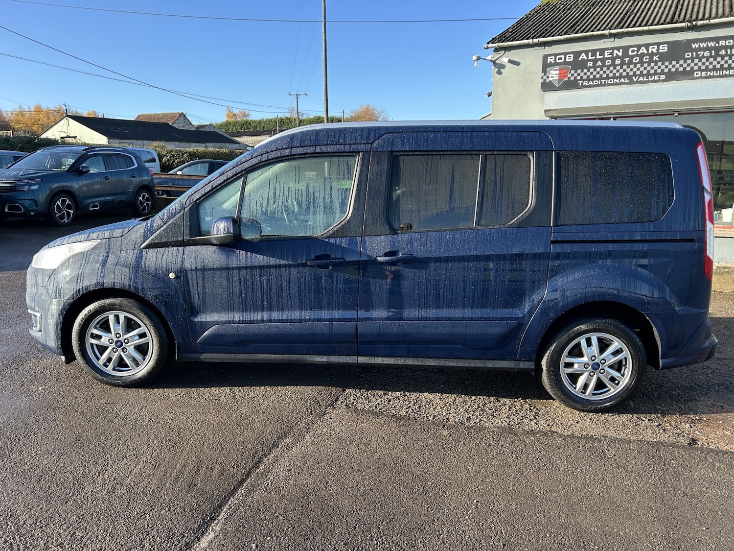 Used Ford Grand Tourneo Connect 2019 for sale - 76536847: Photo 6