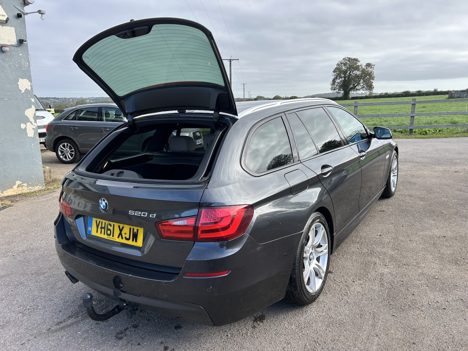 Used BMW 5 Series 2011 for sale - 76536844: Photo 11