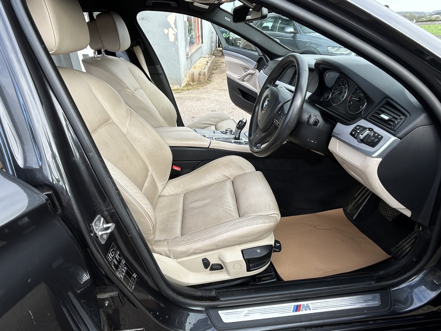 Used BMW 5 Series 2011 for sale - 76536844: Photo 16