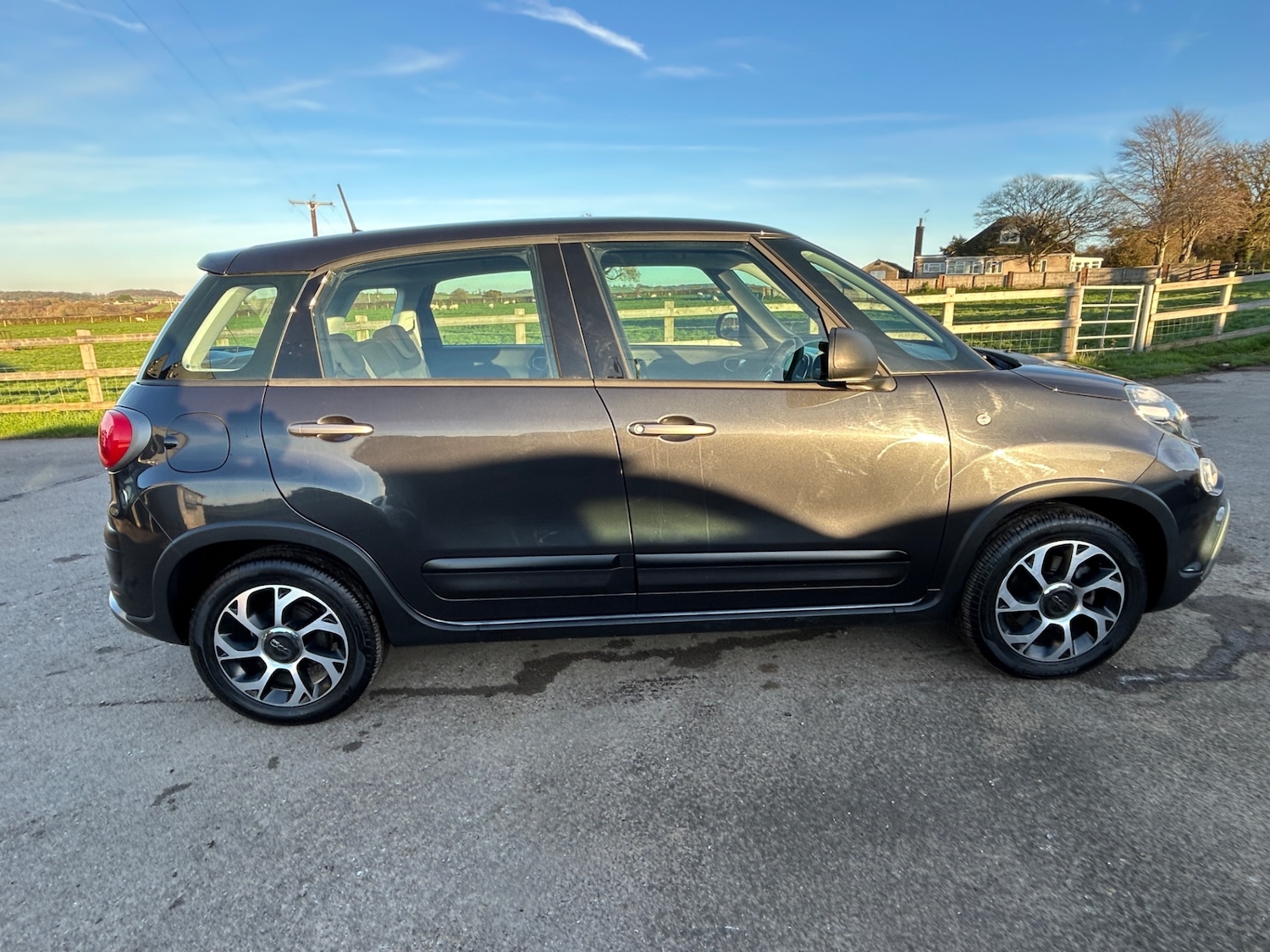 Used Fiat 500L 2019 for sale - 76651332: Photo 5