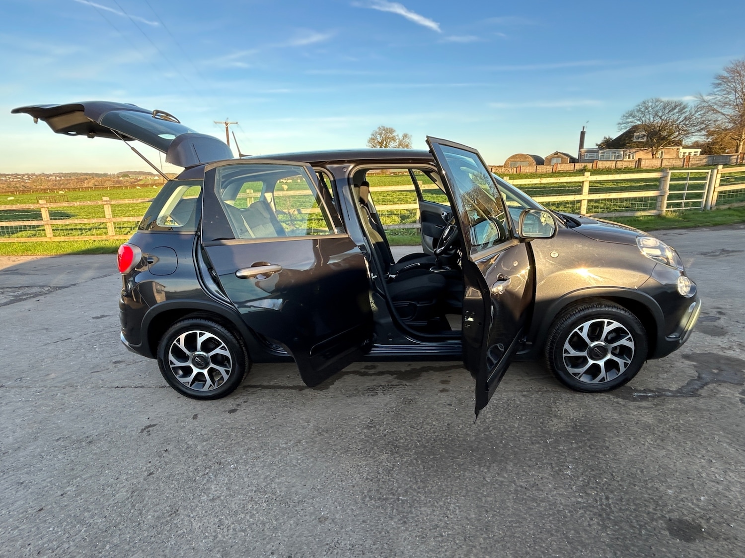 Used Fiat 500L 2019 for sale - 76651332: Photo 7