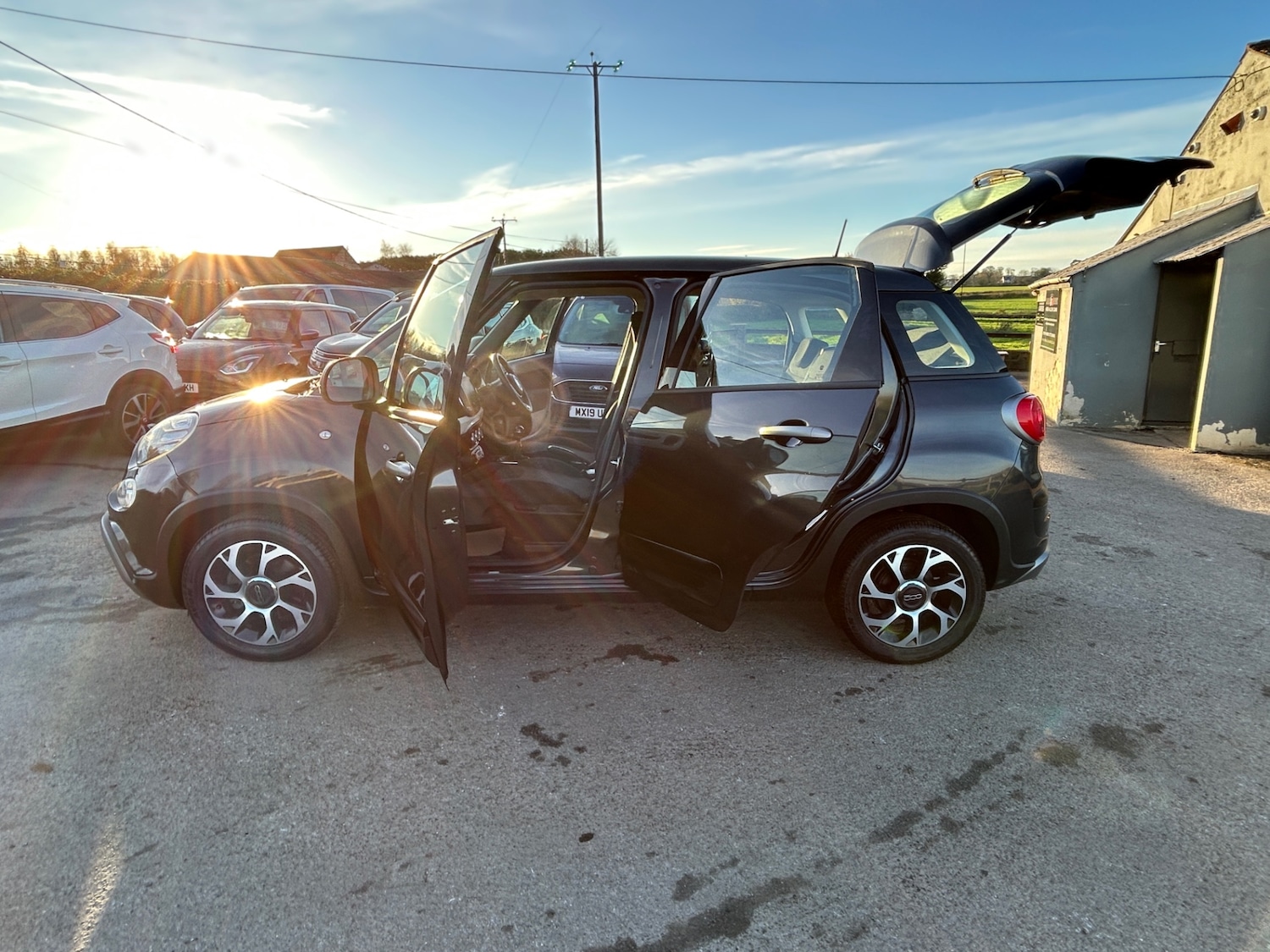 Used Fiat 500L 2019 for sale - 76651332: Photo 8