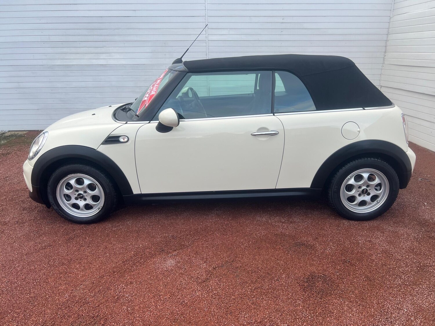 Used MINI Convertible 2014 for sale - 78117381: Photo 14
