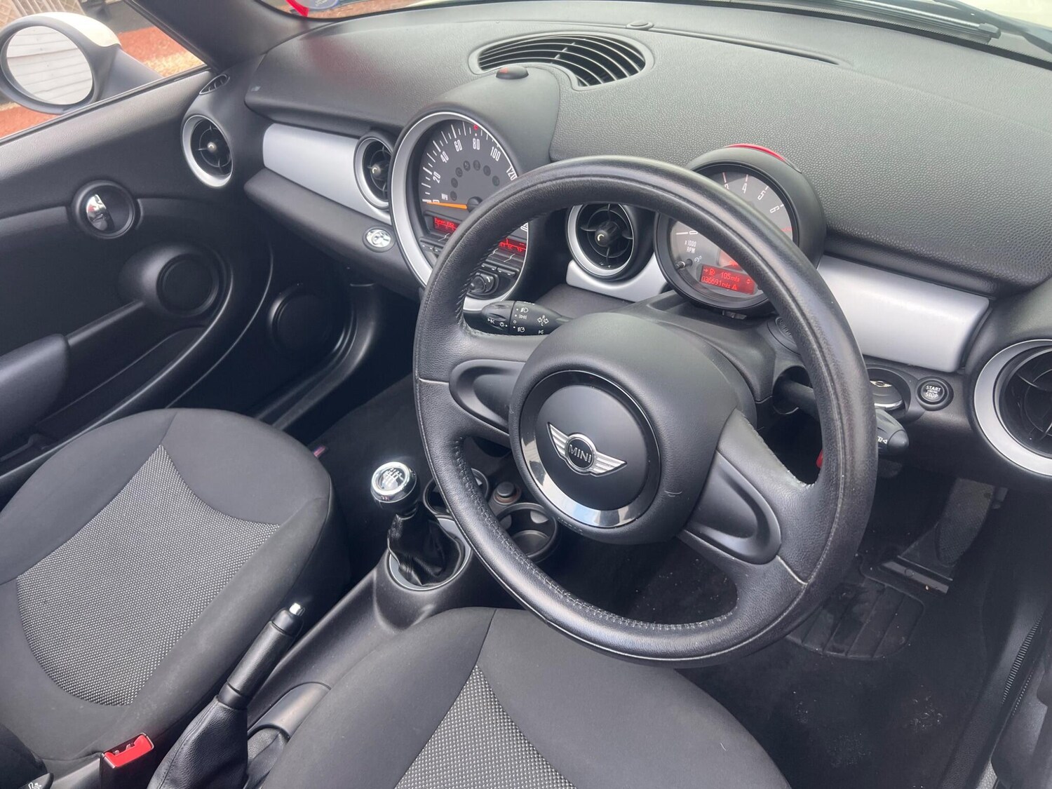 Used MINI Convertible 2014 for sale - 78117381: Photo 22