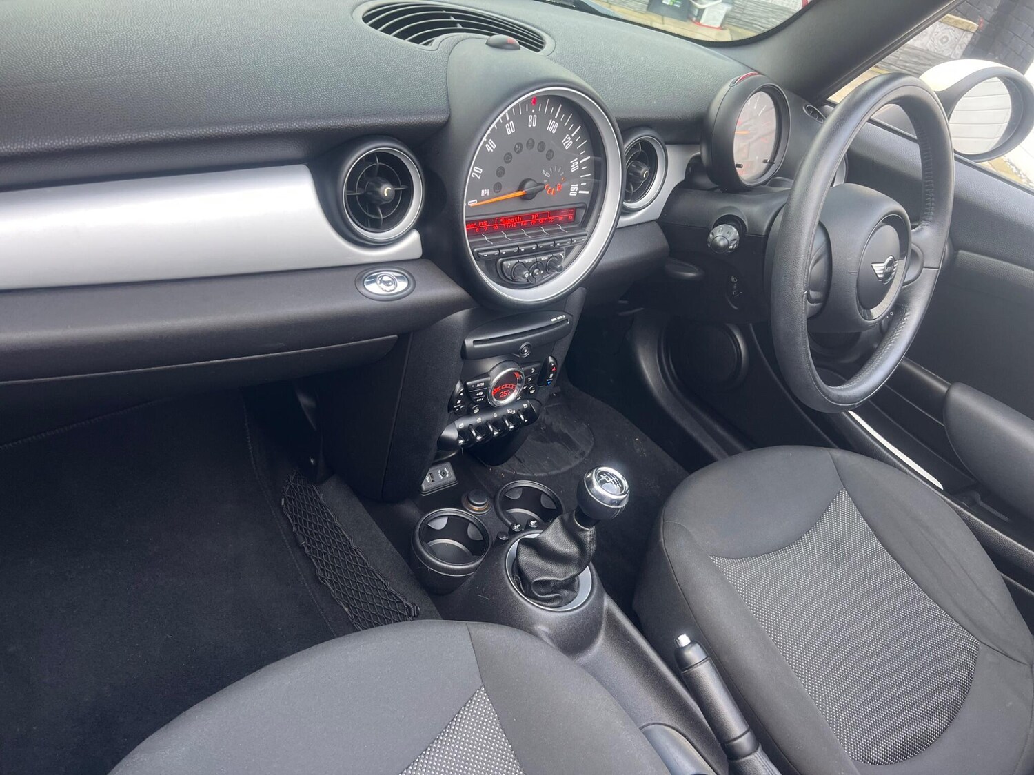 Used MINI Convertible 2014 for sale - 78117381: Photo 23