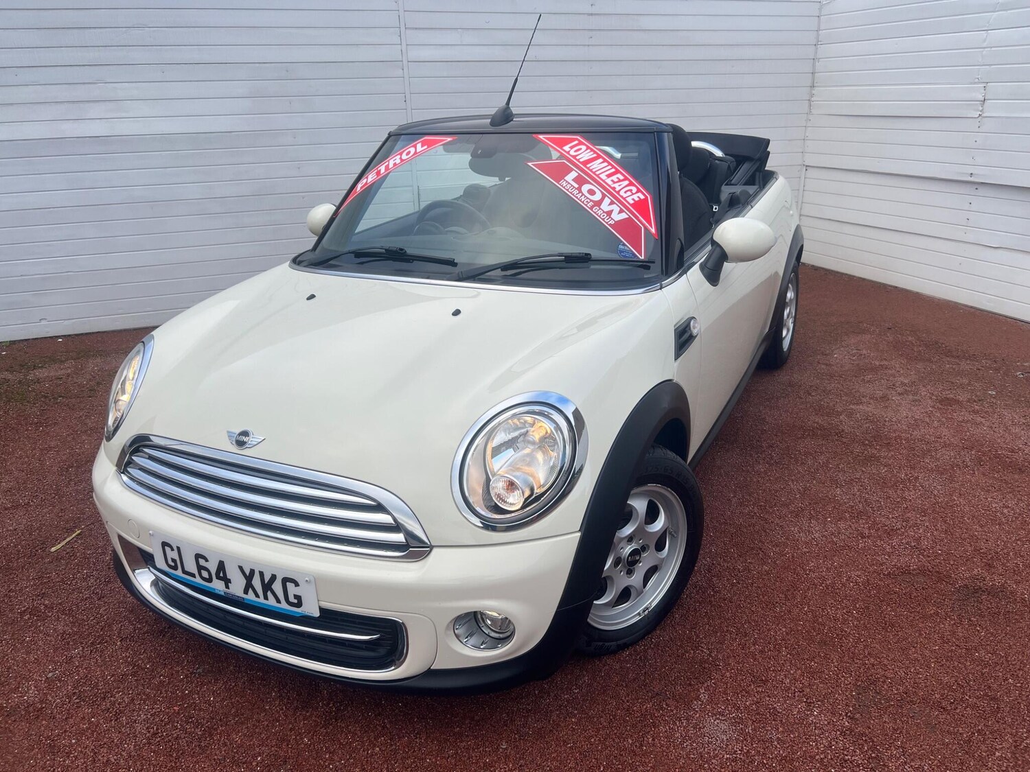 Used MINI Convertible 2014 for sale - 78117381: Photo 9
