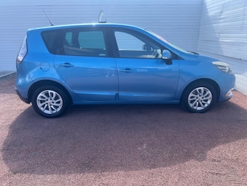 Used Renault Scenic 2013 for sale - 79532463: Photo