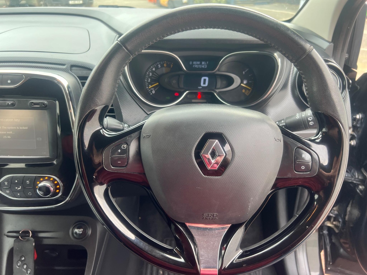 Used Renault Captur for sale - 78136064: Photo 14