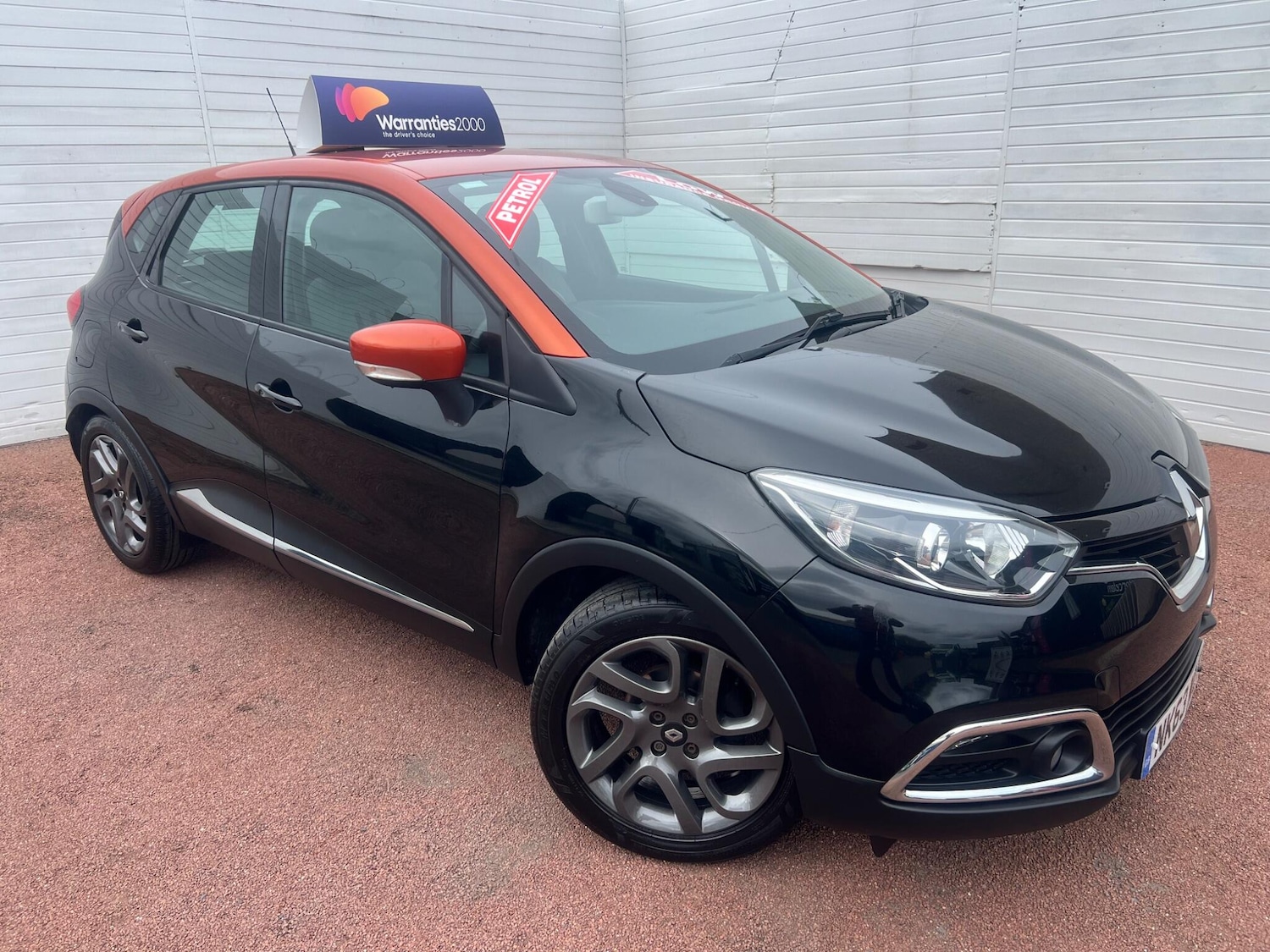 Used Renault Captur for sale - 78136064: Photo 2