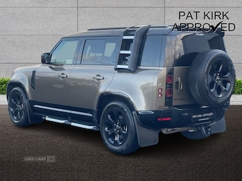 Used Land Rover Defender 2021 for sale - 77396902: Photo