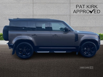 Used Land Rover Defender 2021 for sale - 77396902: Photo