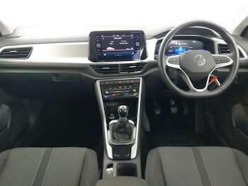 Used Volkswagen T-Roc 2023 for sale - 76187758: Photo 2