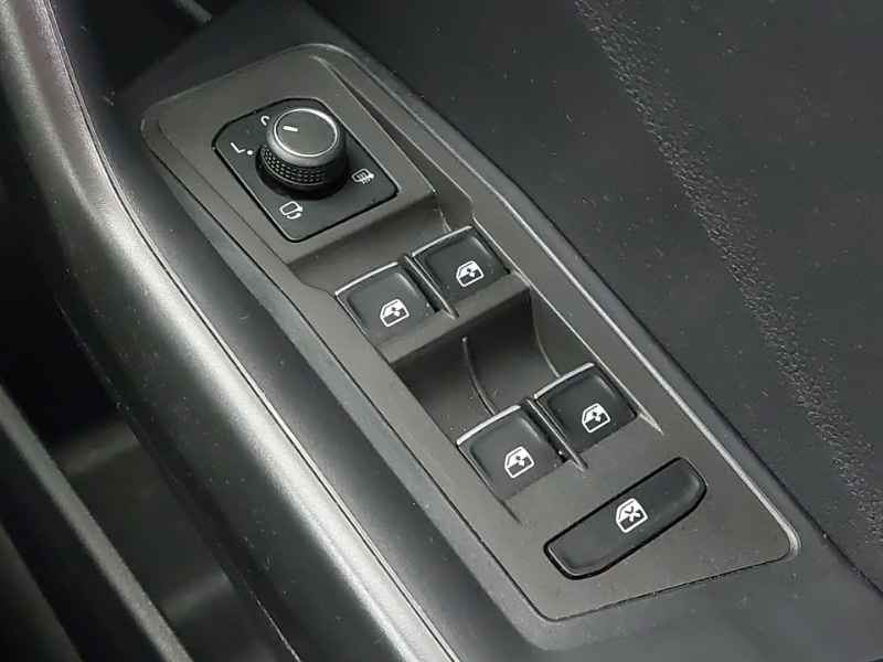 Used Volkswagen T-Roc 2019 for sale - 76414410: Photo 19