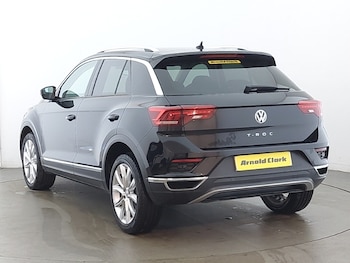 Used Volkswagen T-Roc 2019 for sale - 76414410: Photo