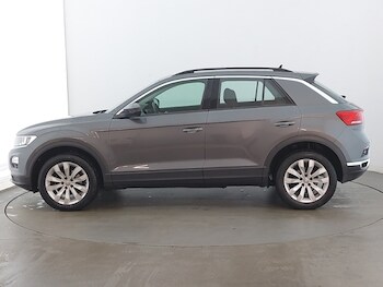Used Volkswagen T-Roc 2019 for sale - 75921585: Photo