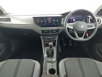 Used Volkswagen Polo 2024 for sale - 76630496: Photo