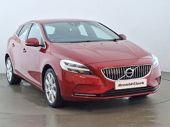 Used Volvo V40 2019 for sale - 79786226: Photo