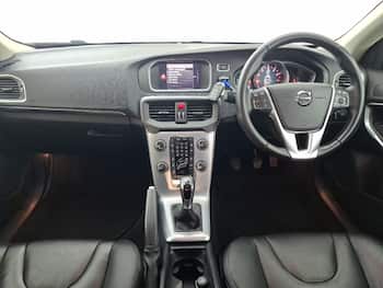 Used Volvo V40 2019 for sale - 79786226: Photo