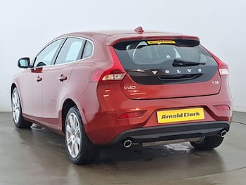 Used Volvo V40 2019 for sale - 79786226: Photo