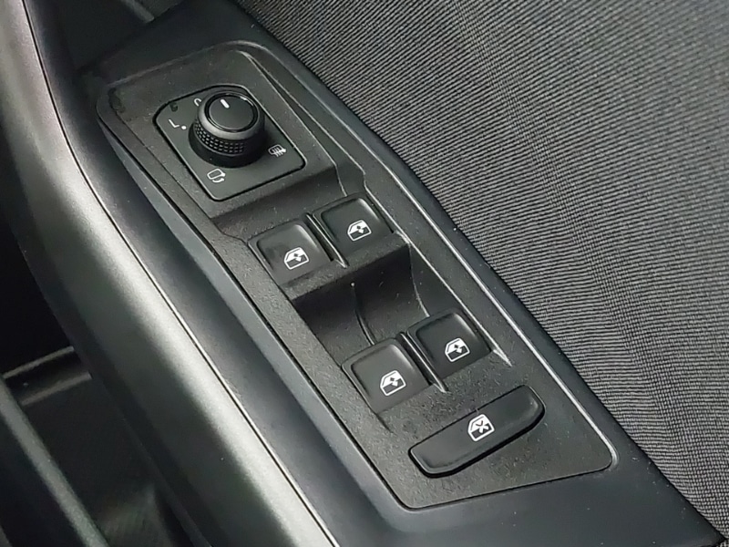 Used Volkswagen T-Roc 2025 for sale - 77141393: Photo 19