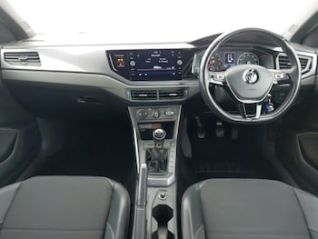 Used Volkswagen Polo 2019 for sale - 76556430: Photo