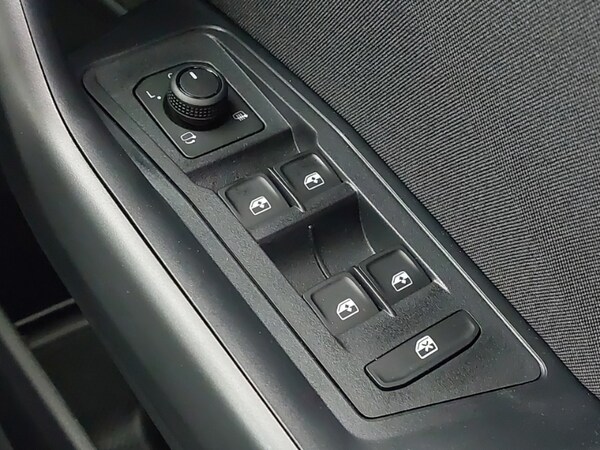 Used Volkswagen T-Roc 2025 for sale - 75645274: Photo 19