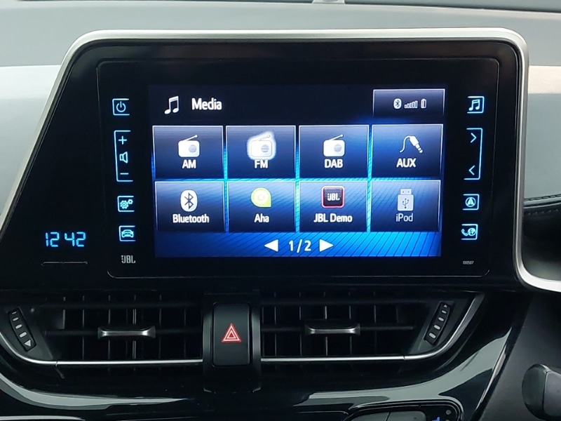 Used Toyota C-HR 2018 for sale - 77623873: Photo 15