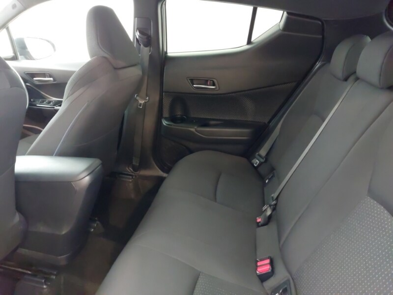 Used Toyota C-HR 2018 for sale - 77623873: Photo 6