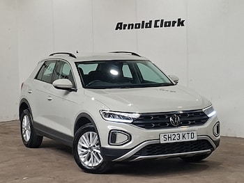 Used Volkswagen T-Roc 2023 for sale - 79351108: Photo
