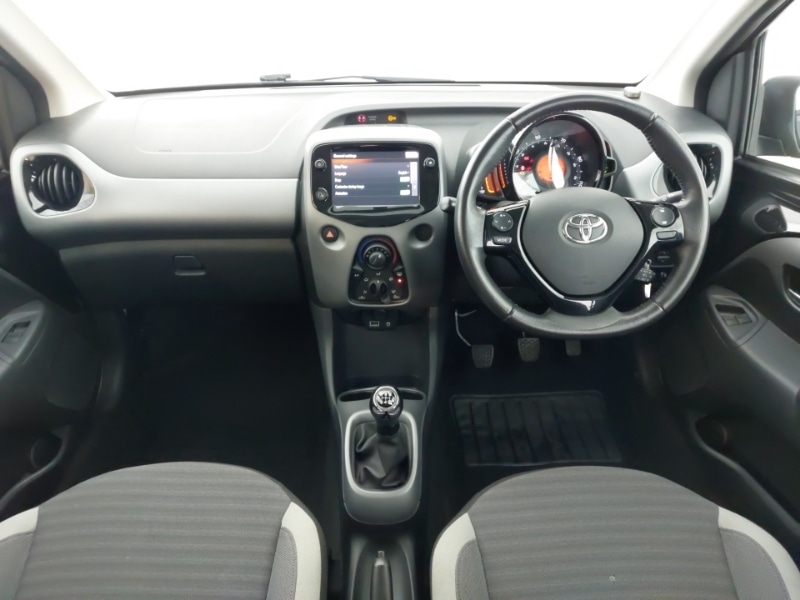 Used Toyota AYGO 2020 for sale - 77284652: Photo 2