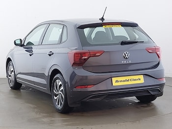 Used Volkswagen Polo 2023 for sale - 76897637: Photo