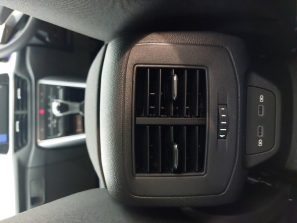 Used Volkswagen T-Roc 2025 for sale - 75547018: Photo 10