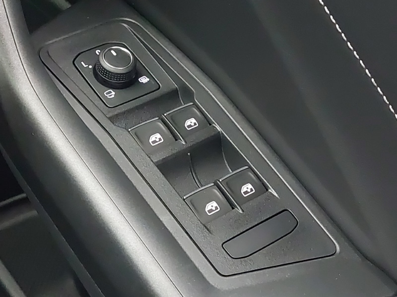 Used Volkswagen T-Roc 2025 for sale - 77969349: Photo 19