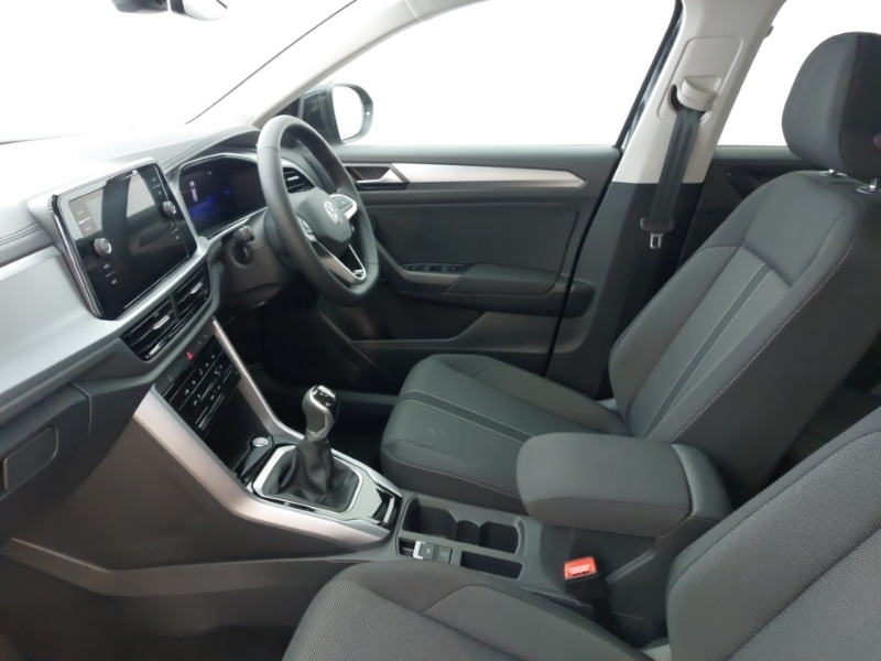 Used Volkswagen T-Roc 2025 for sale - 76920330: Photo 5